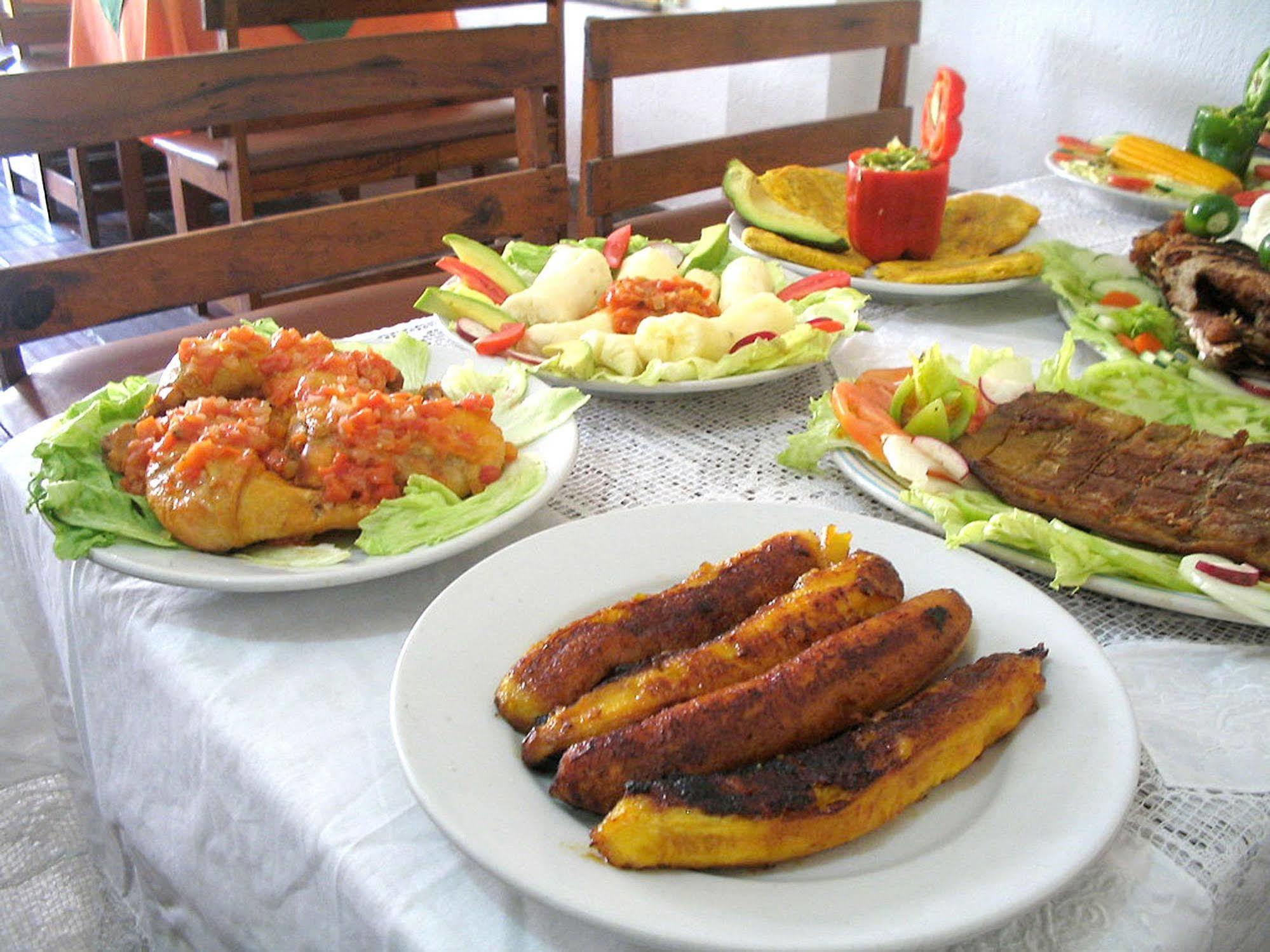 Hotel Casa Vieja Santa Marta  Ngoại thất bức ảnh